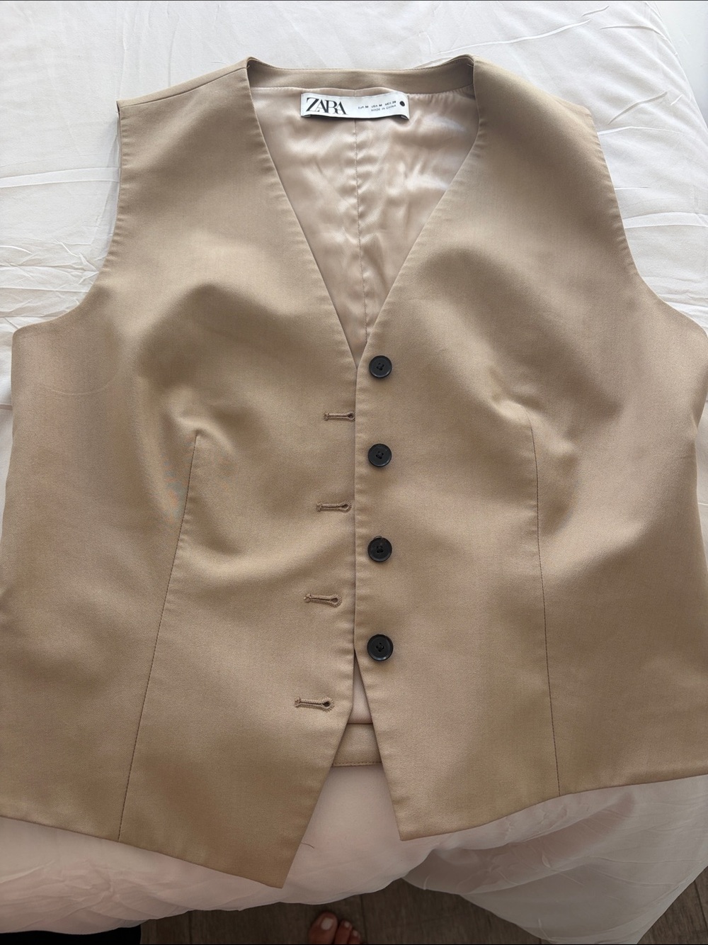 Zara Beige Women's Button-Front Vest